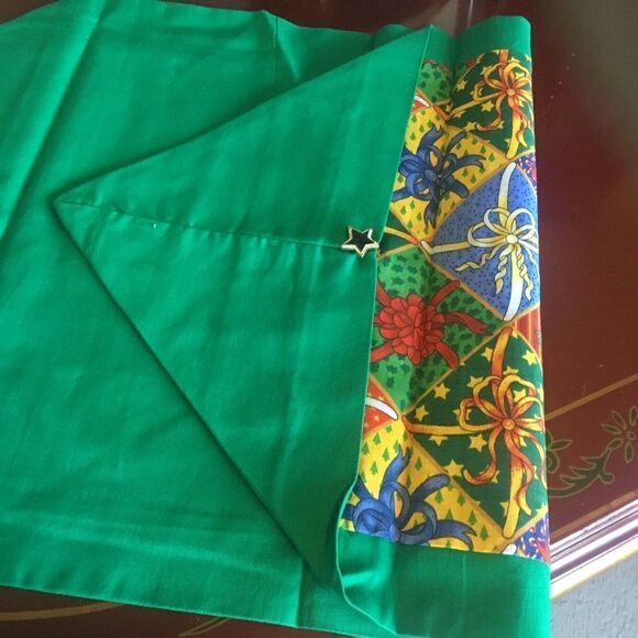 Handmade Holiday Runner NWOT - Picture 4 of 4